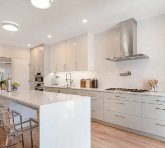 Contemporary kitchen slab hi-gloss white and grey paint